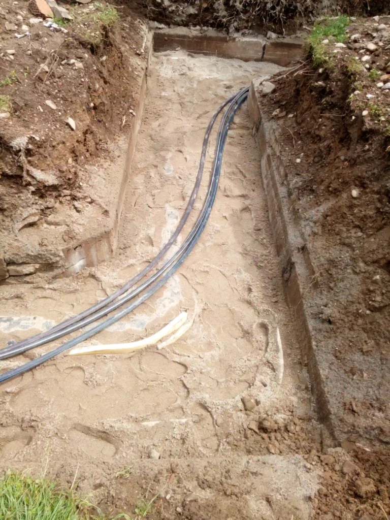 Instalacja trójnika preizolowanego na osiedlu Topolowym w Nowym Targu.
